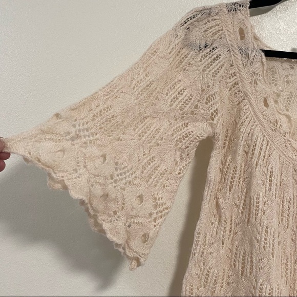 Free People Bell Sleeve Cream Crochet Ruffle Knit Sweater Top XS - Picture 2 of 12